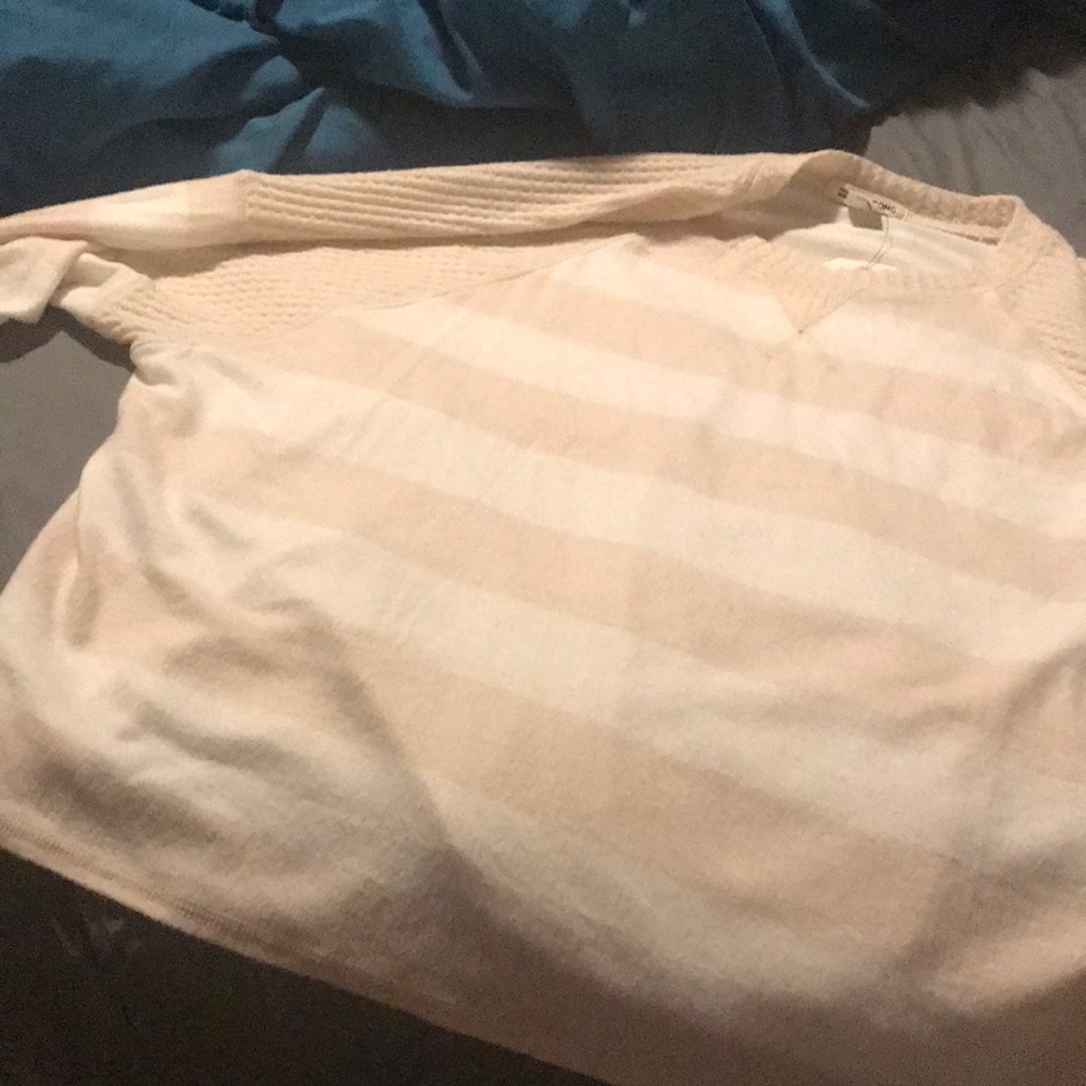 Billabong sweater